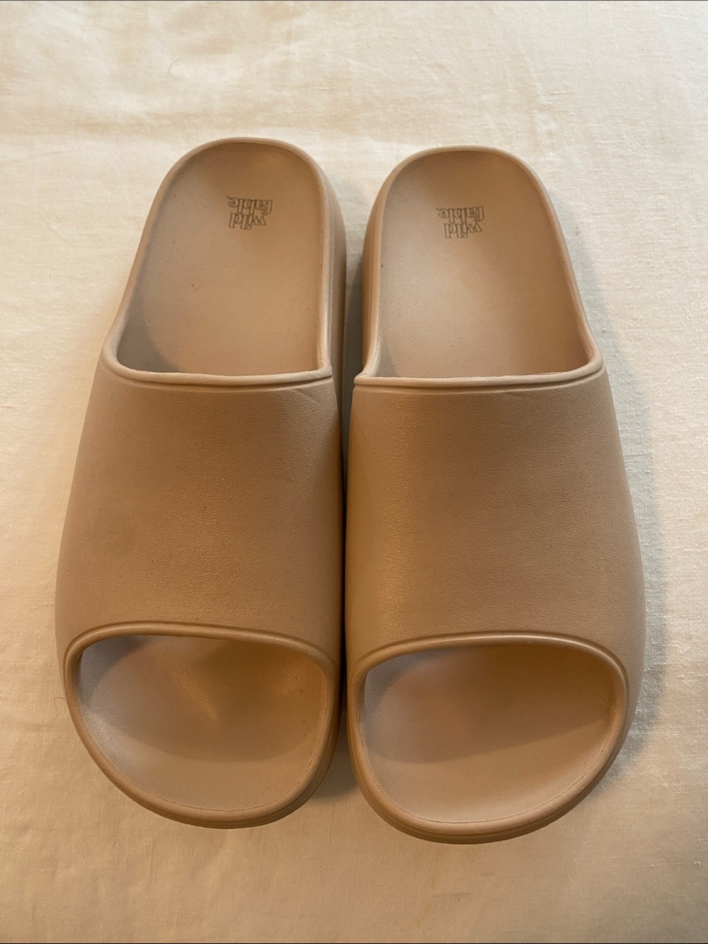 wild fable Beige Slide Sandals